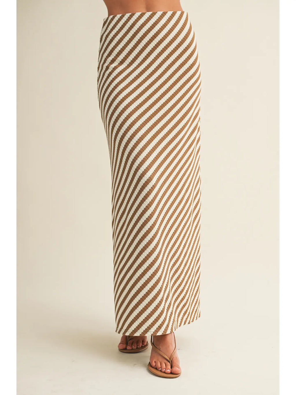 Diagonal Stripe Textured Knit Skirt