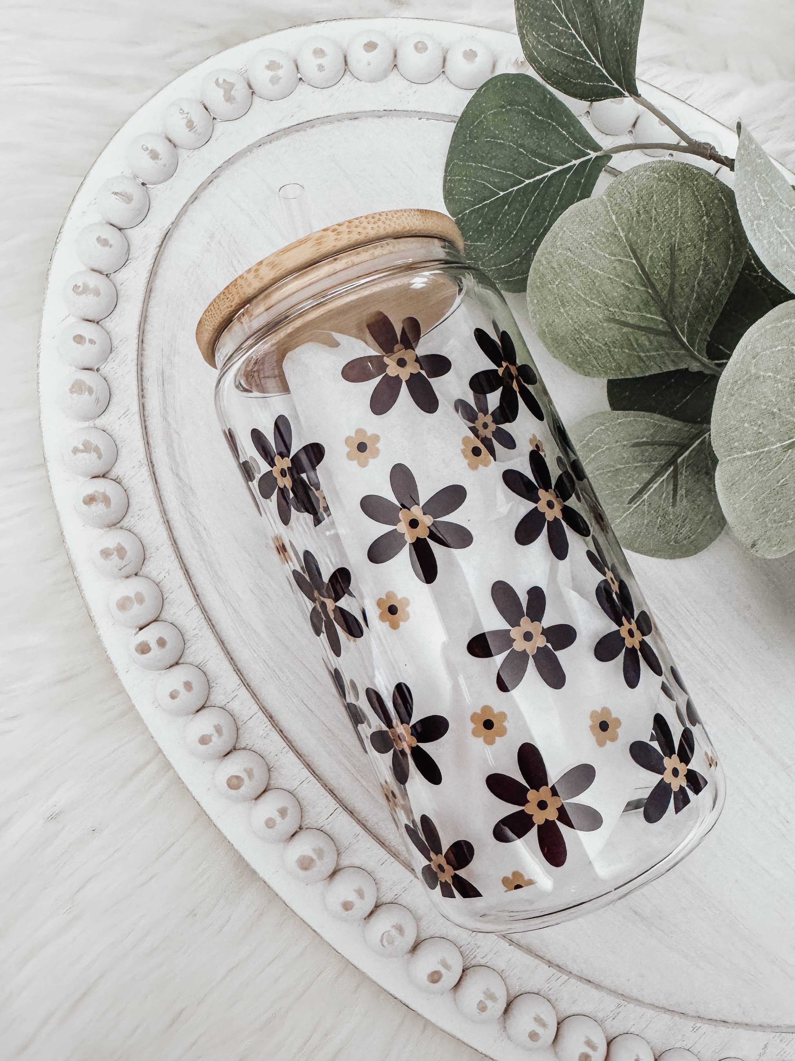 Minimalist Daisy 16oz Glass Cup with Bamboo Lid