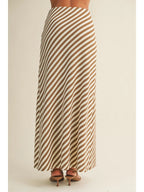 Diagonal Stripe Textured Knit Skirt